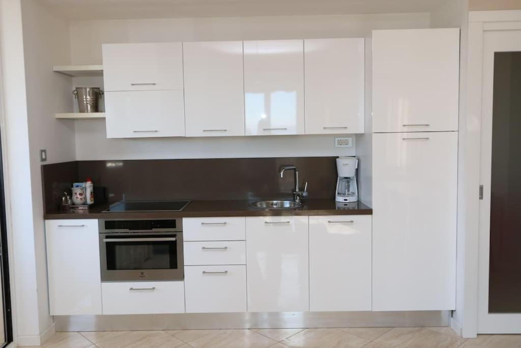 Kristal Paris Resort Novalja Exteriör bild
