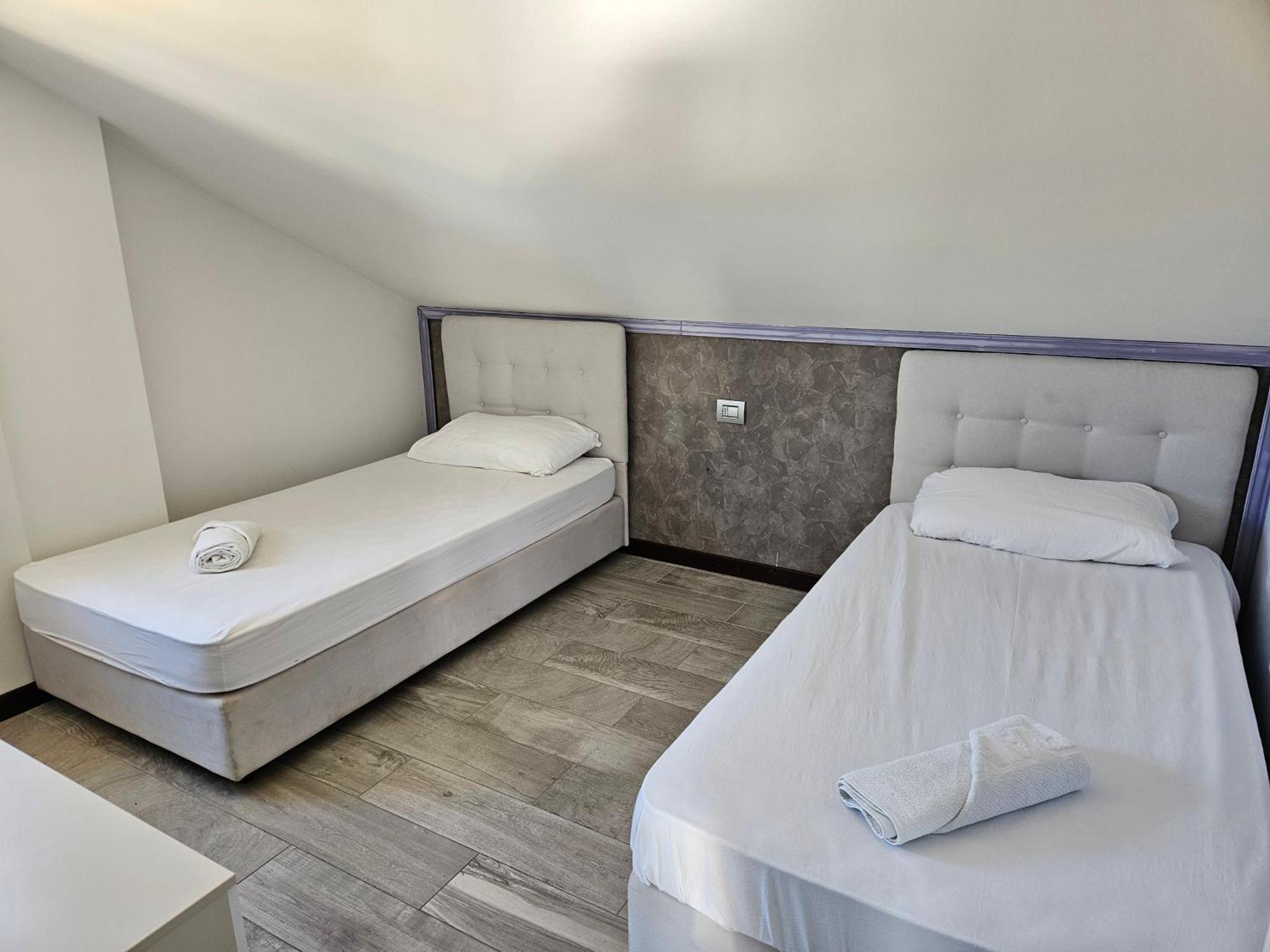 Kristal Paris Resort Novalja Exteriör bild
